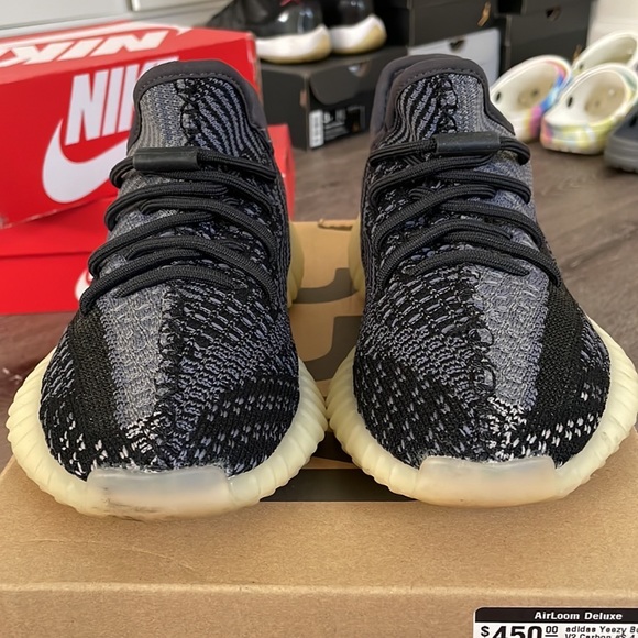 350 Yeezy Boost - Picture 1 of 9